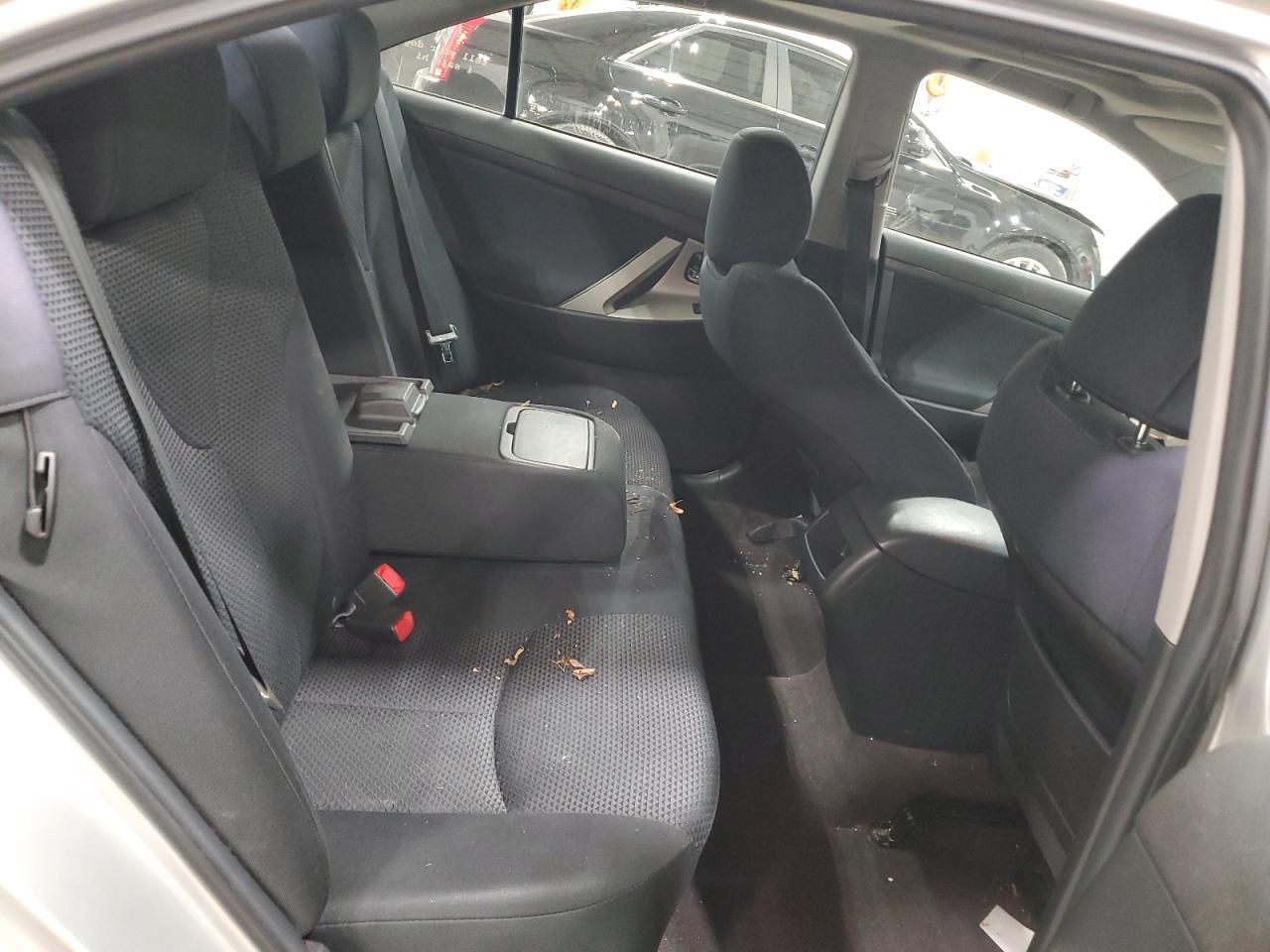 2011 TOYOTA CAMRY