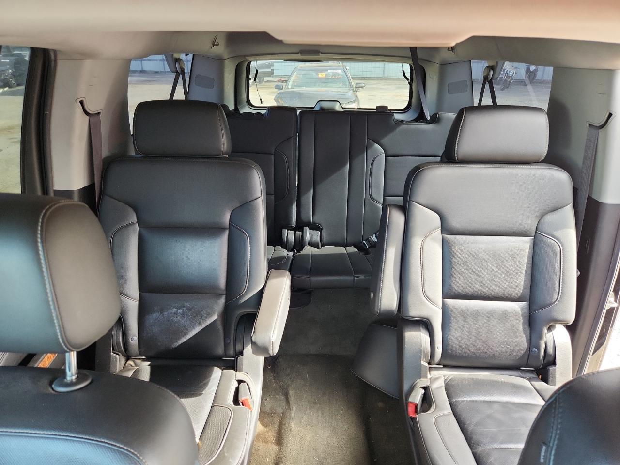 2015 CHEVROLET Suburban