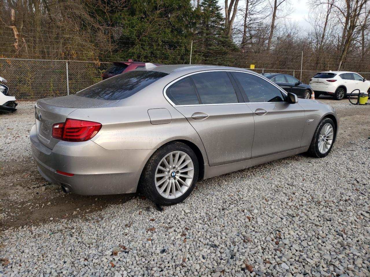 2011 BMW 5 series