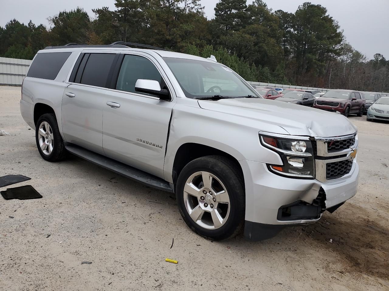 2016 CHEVROLET Suburban