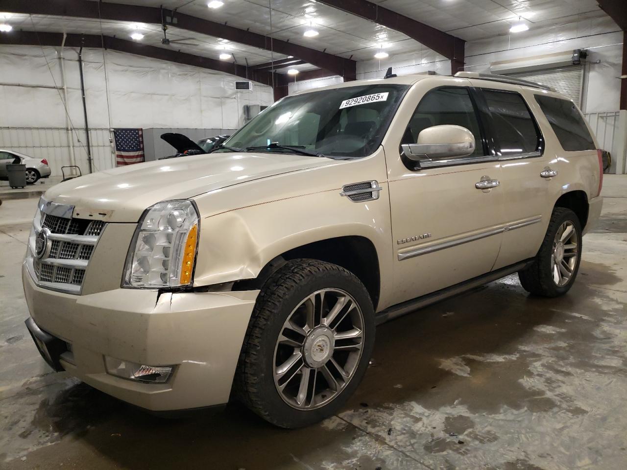 2011 CADILLAC ESCALADE