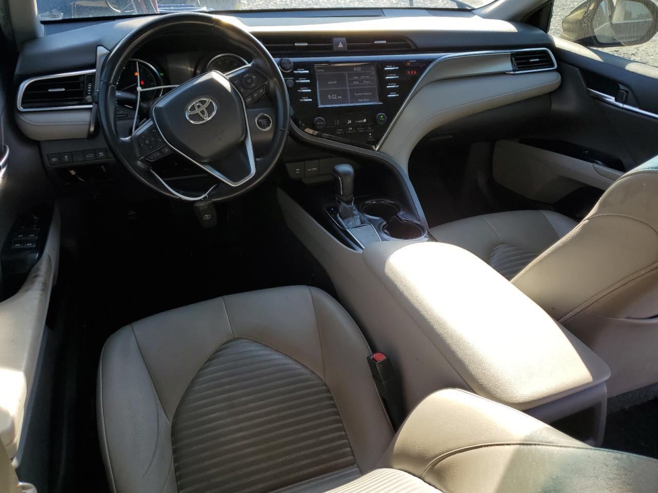 2018 TOYOTA CAMRY