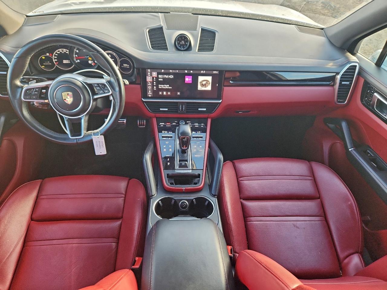 2021 PORSCHE CAYENNE