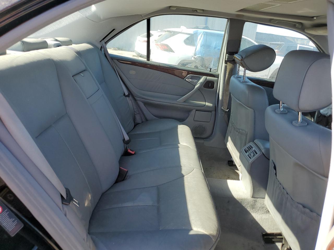 2002 MERCEDES-BENZ E-Class