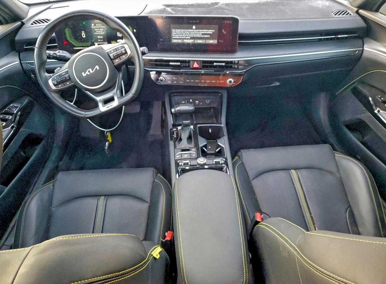 2025 KIA K5