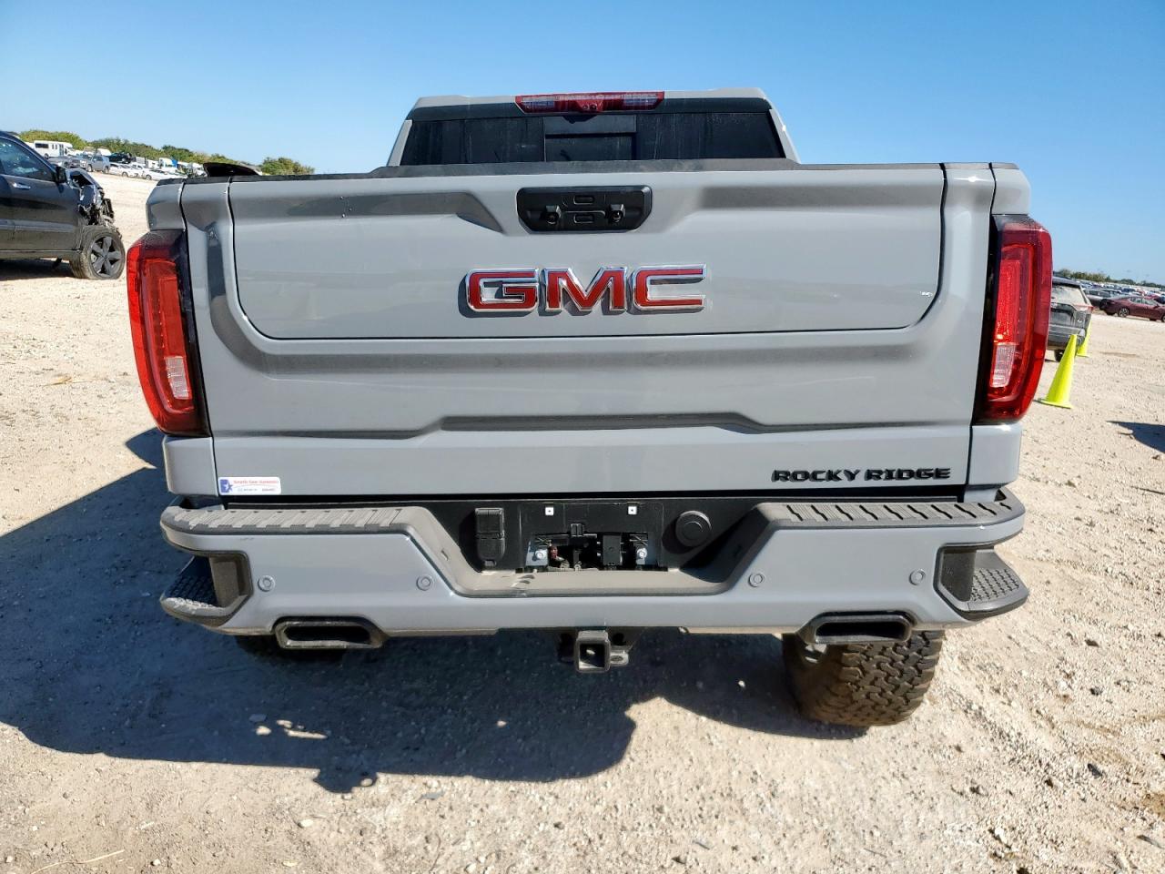 2025 GMC Sierra