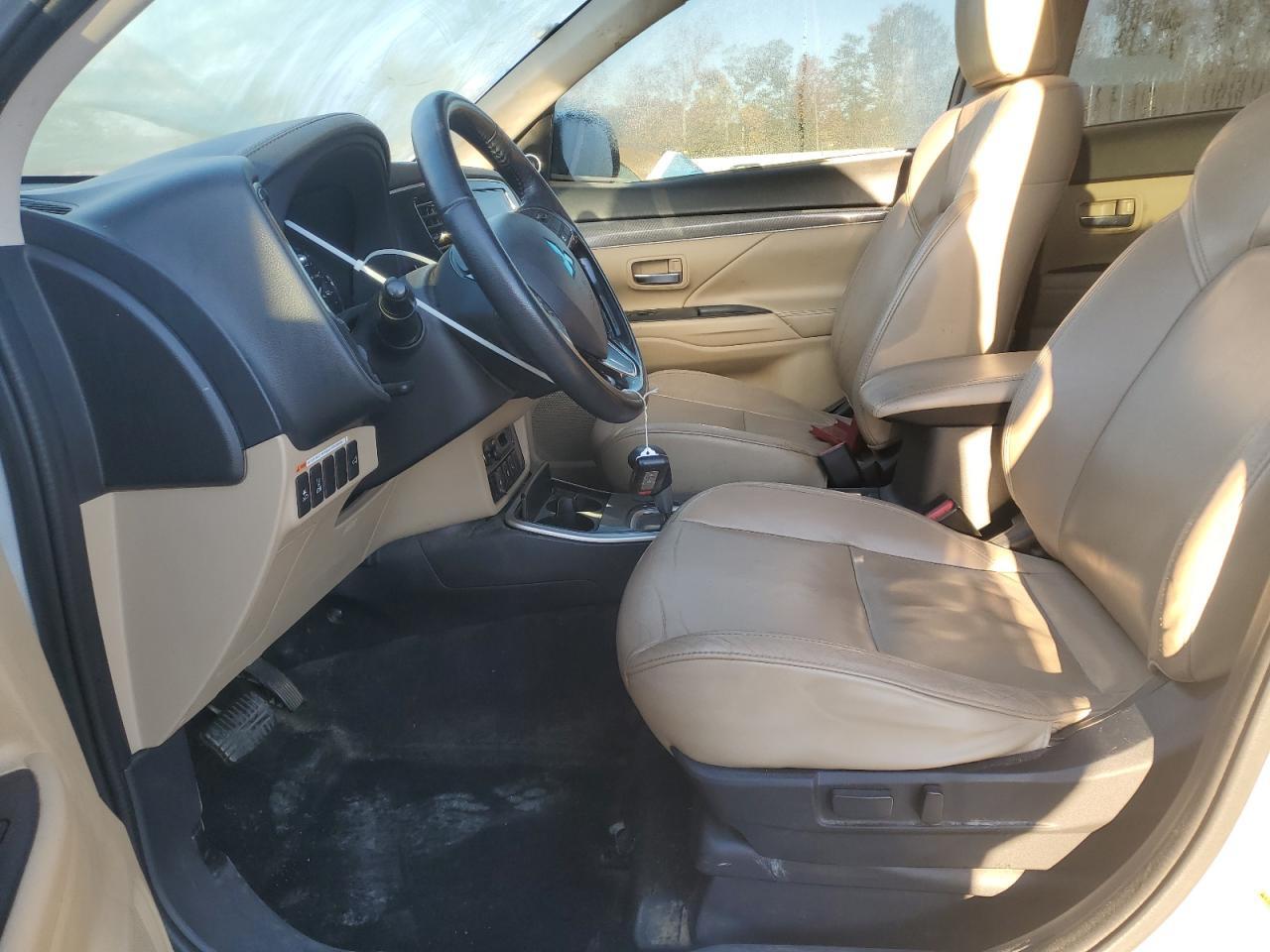 2019 MITSUBISHI outlander