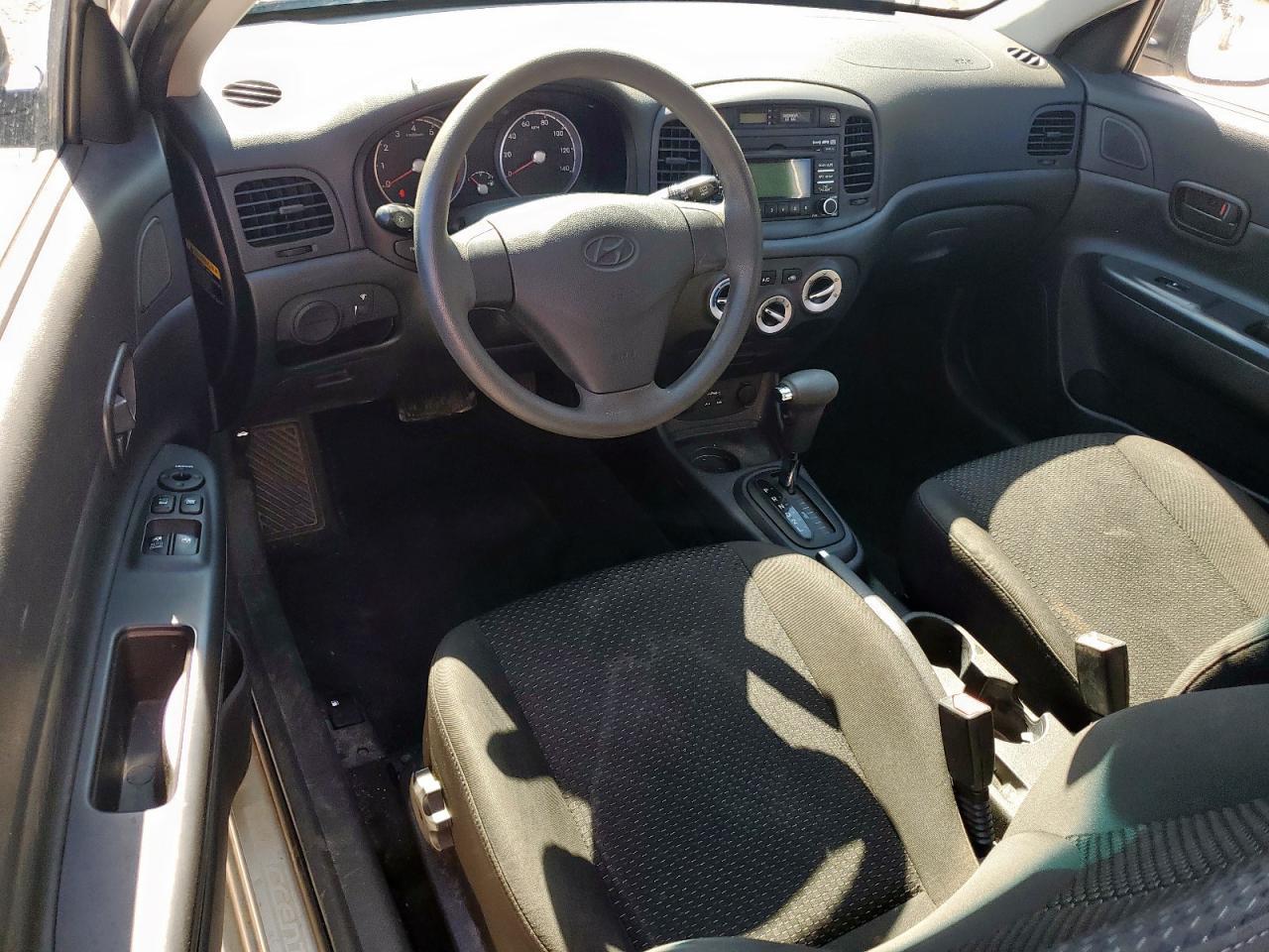 2010 HYUNDAI ACCENT