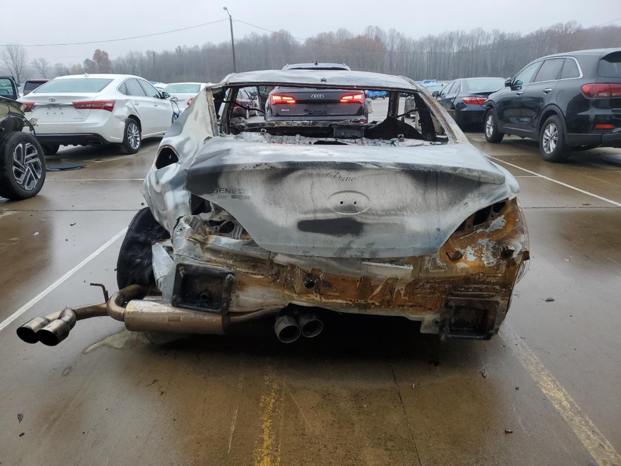 2010 HYUNDAI GENESIS
