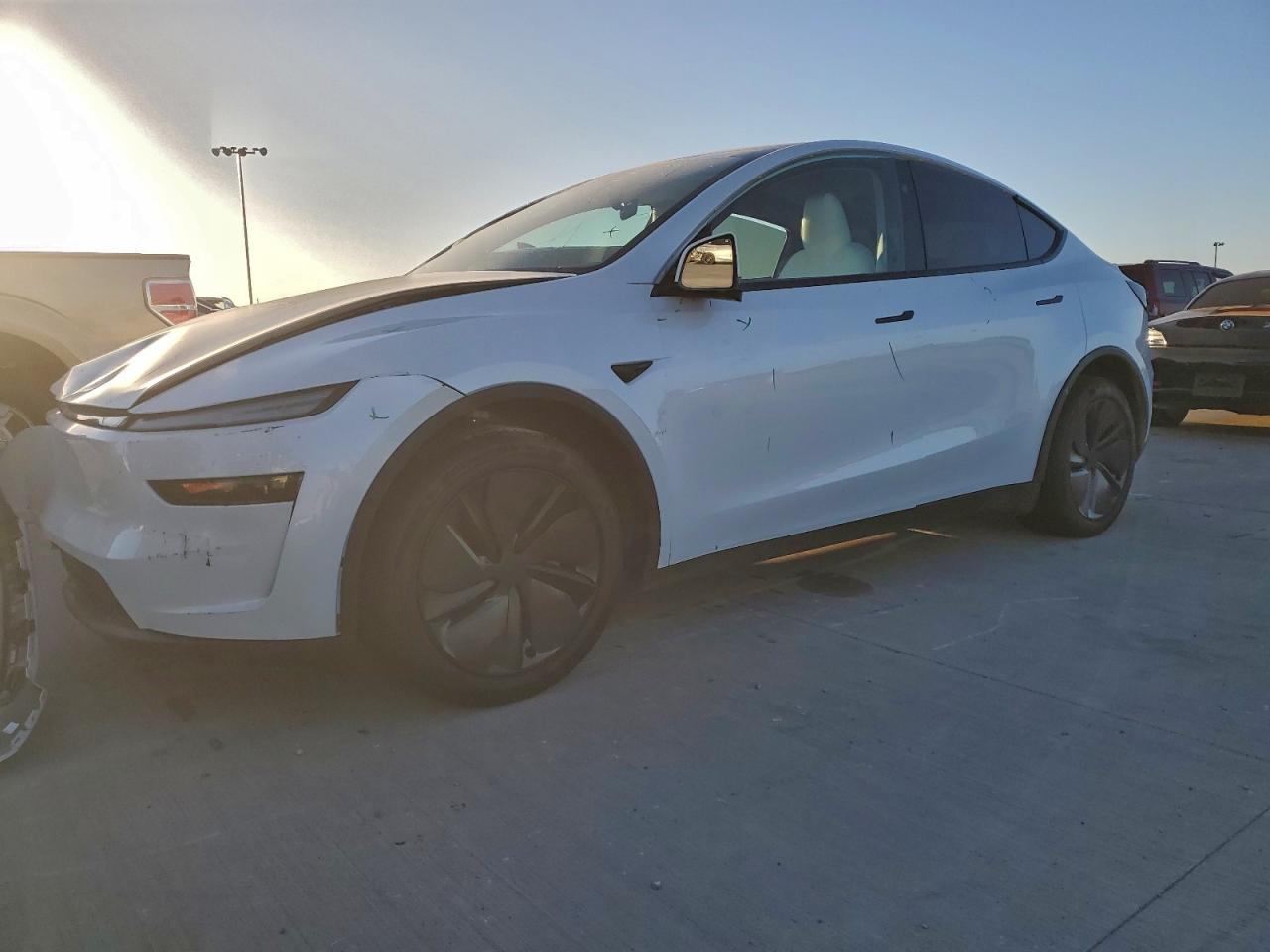 2026 TESLA MODEL Y