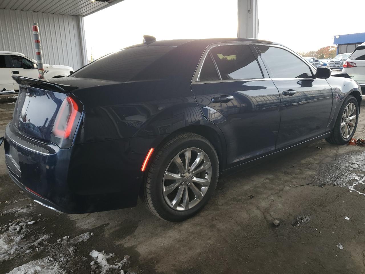 2015 CHRYSLER 300