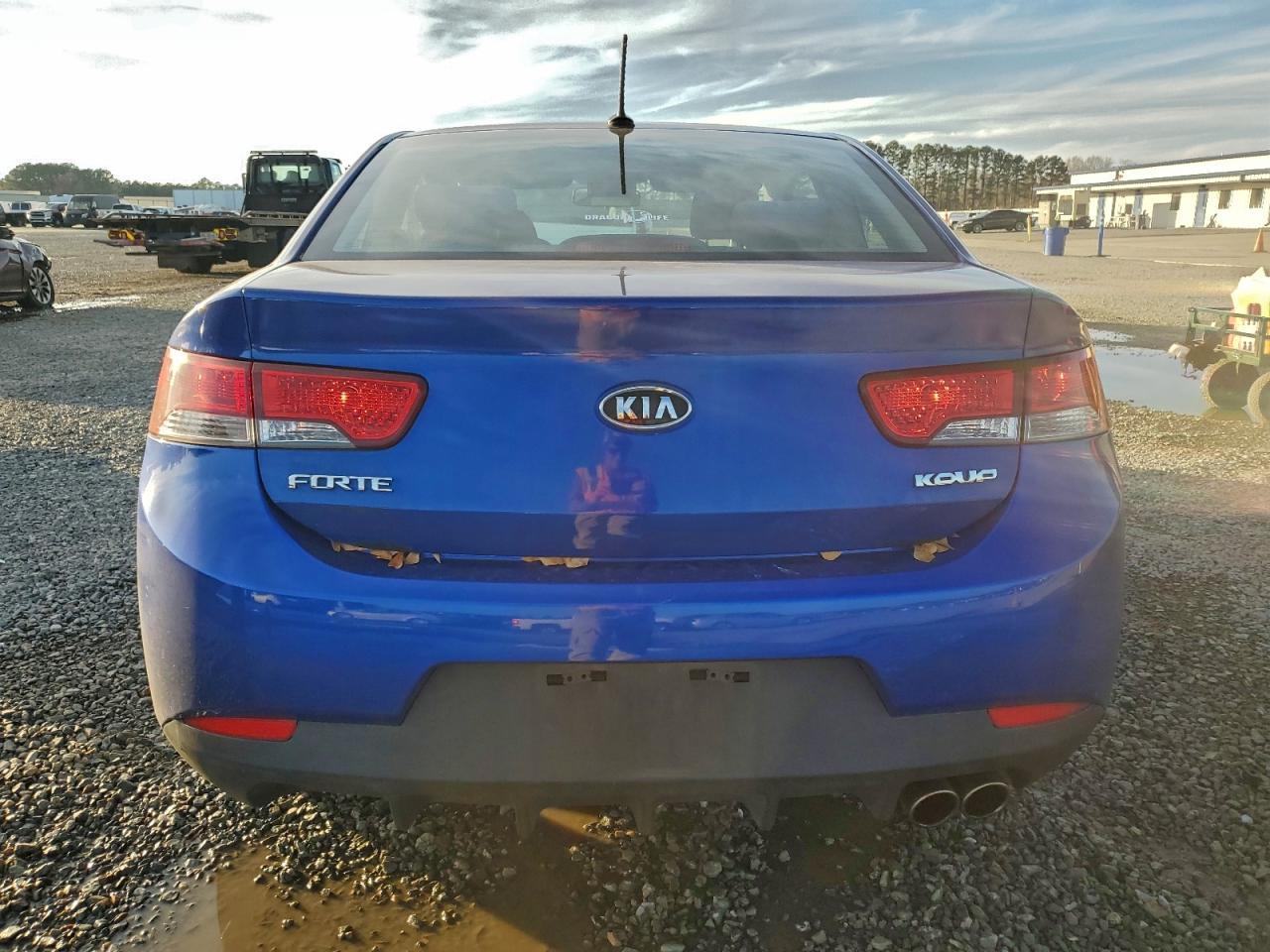 2013 KIA FORTE