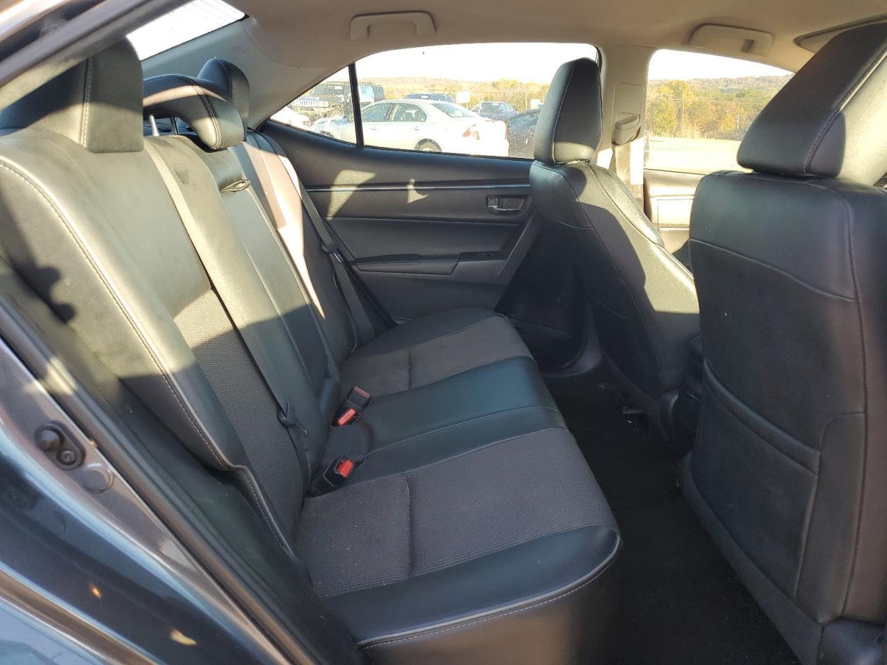 2015 TOYOTA COROLLA