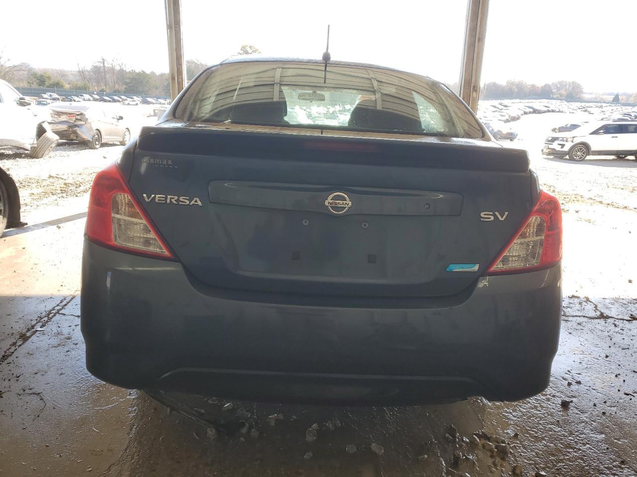 2016 NISSAN VERSA
