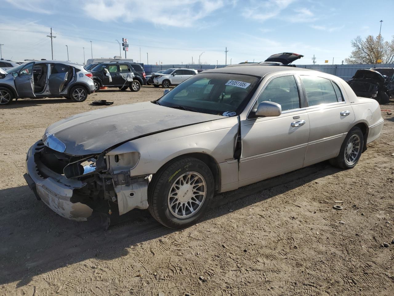 2001 LINCOLN Town Car