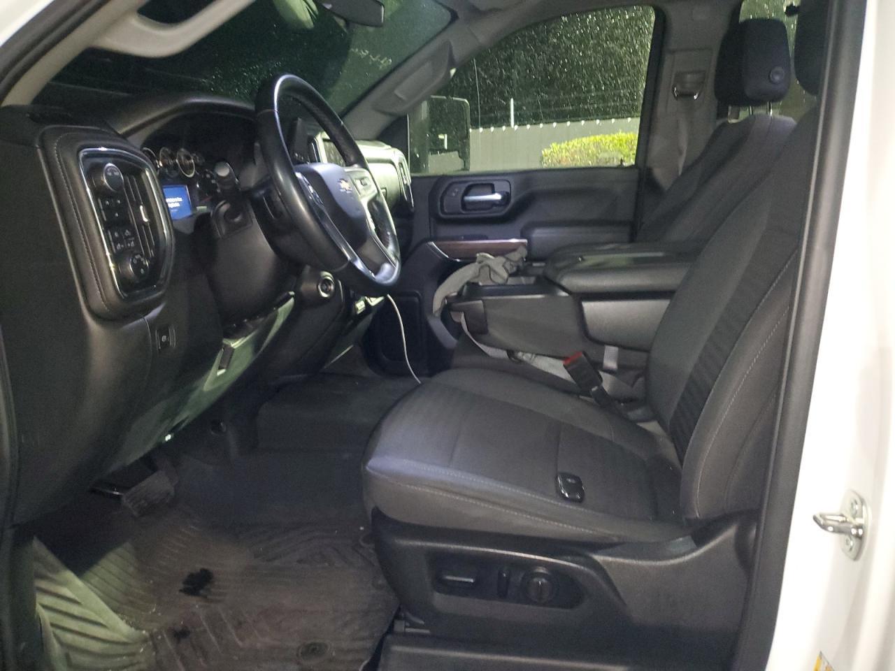 2023 CHEVROLET Silverado