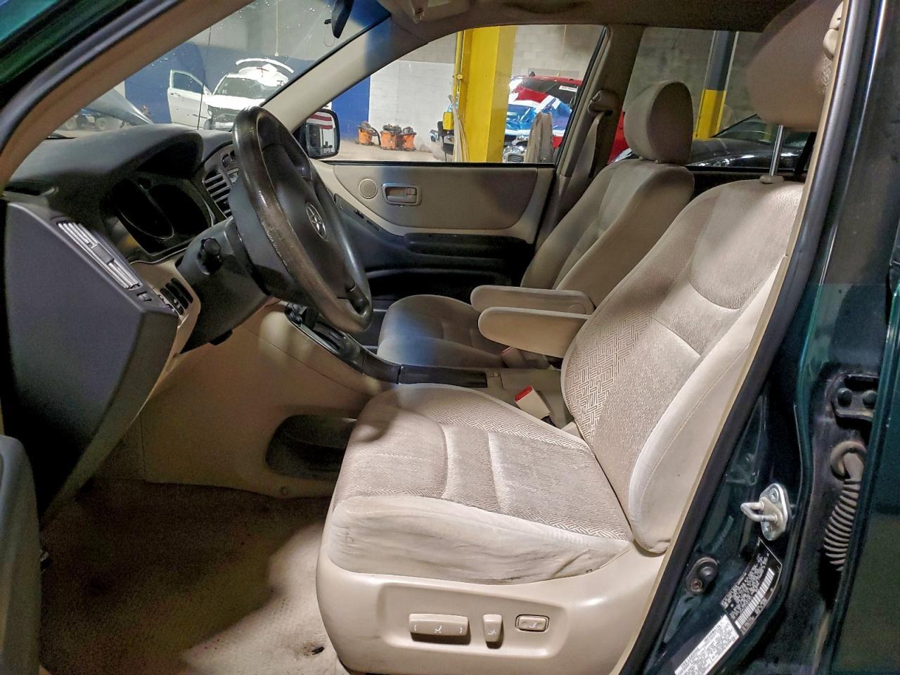 2003 TOYOTA HIGHLANDER