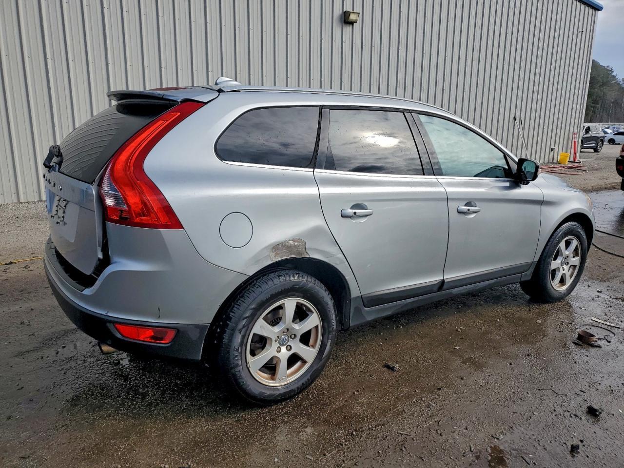 2012 VOLVO XC60