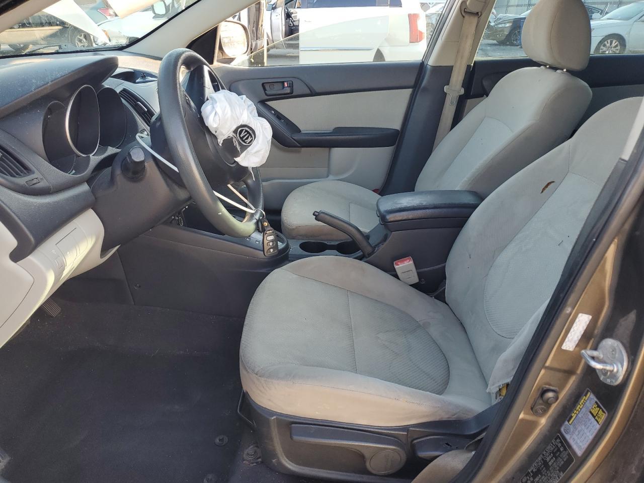 2010 KIA FORTE