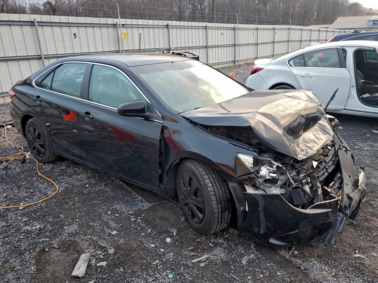 2015 TOYOTA CAMRY