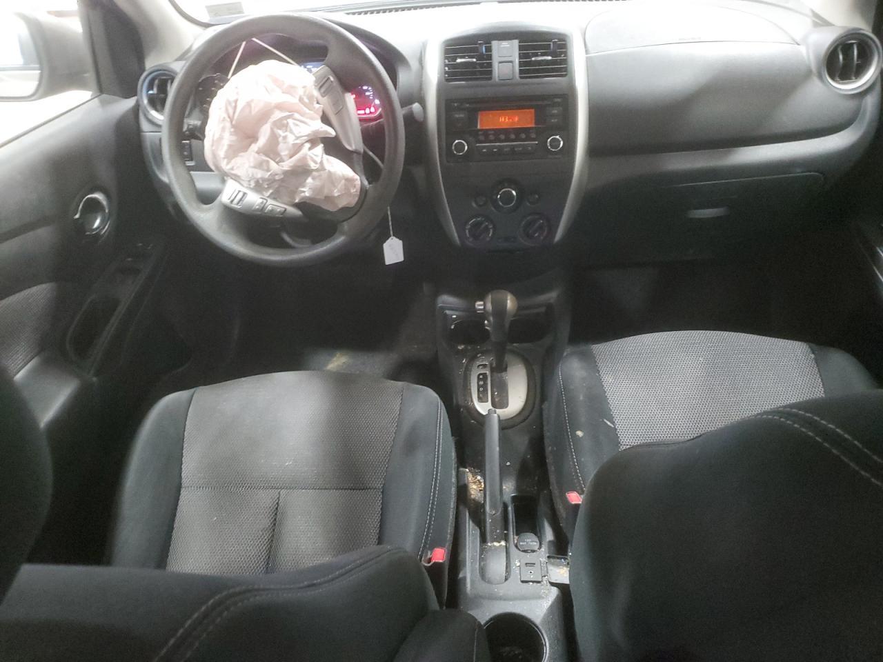 2016 NISSAN VERSA