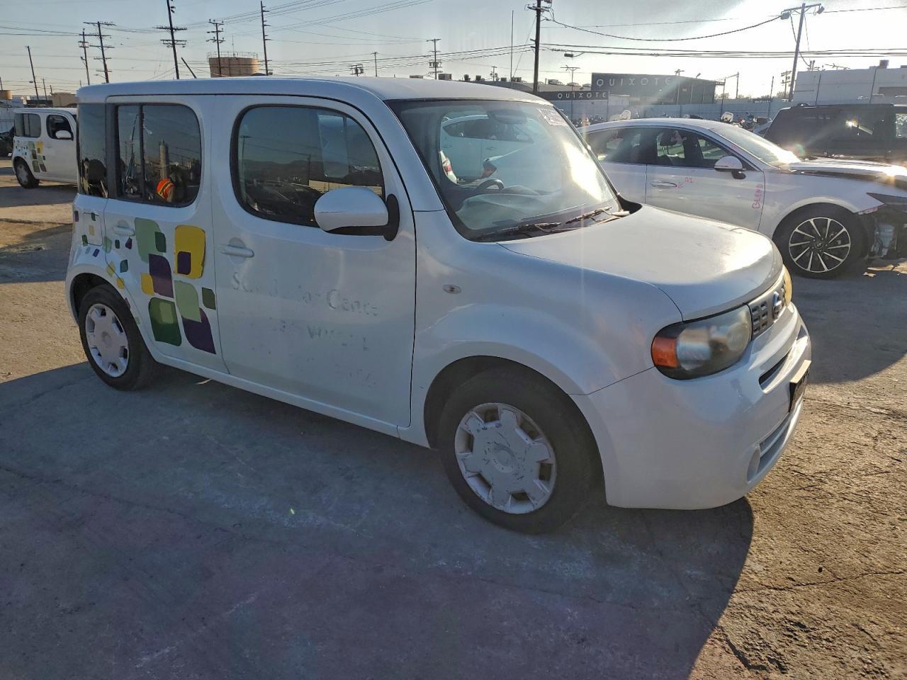 2013 NISSAN CUBE