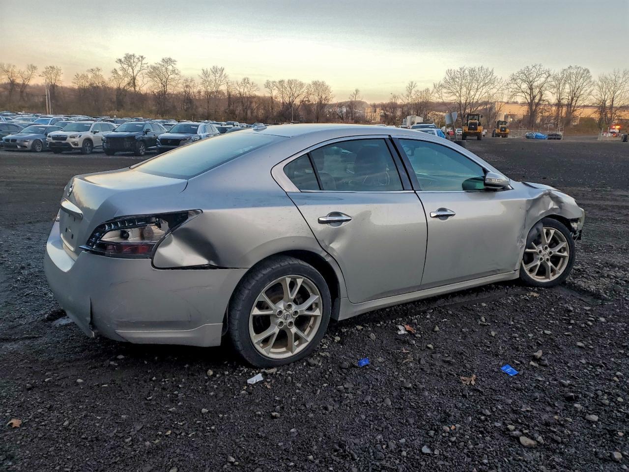 2013 NISSAN Maxima