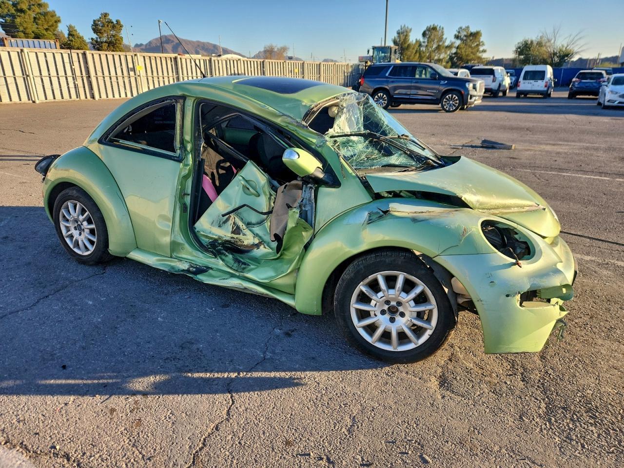 2004 VOLKSWAGEN Beetle