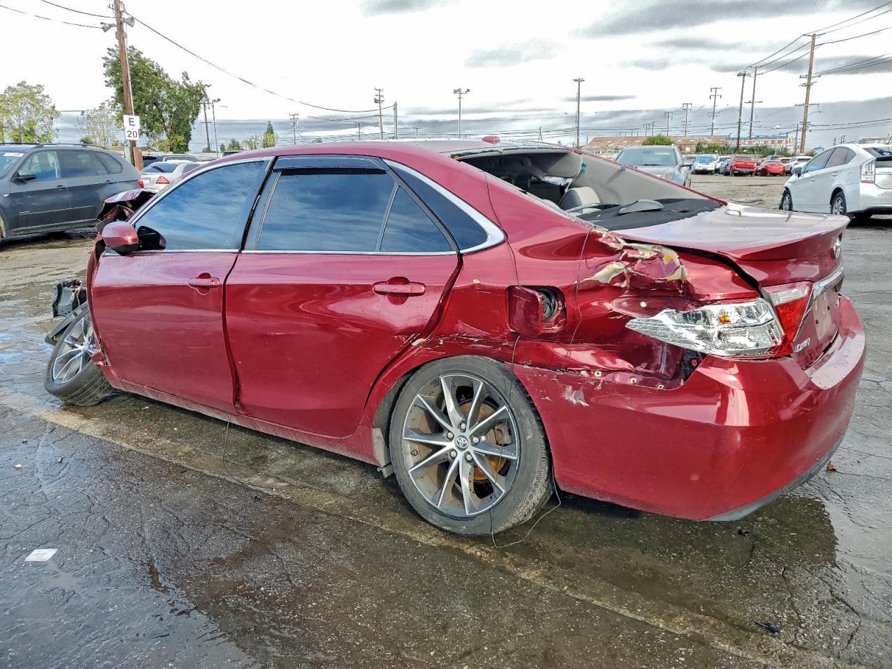 2015 TOYOTA CAMRY