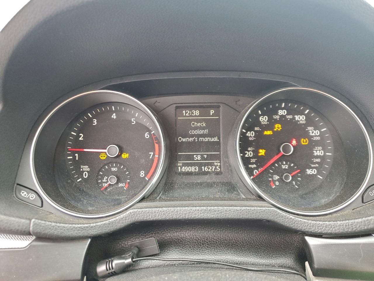2017 VOLKSWAGEN Passat