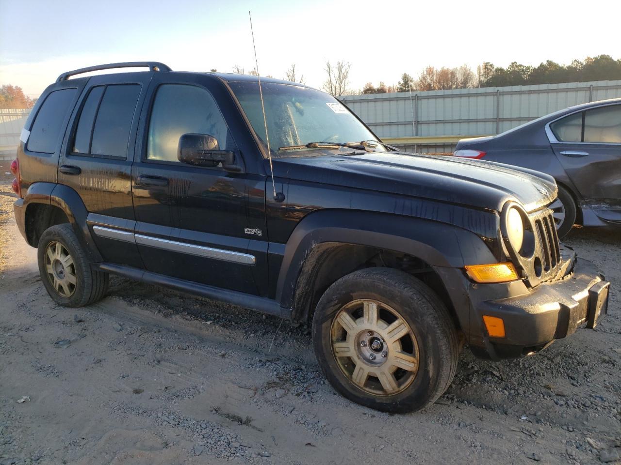 2006 JEEP Liberty
