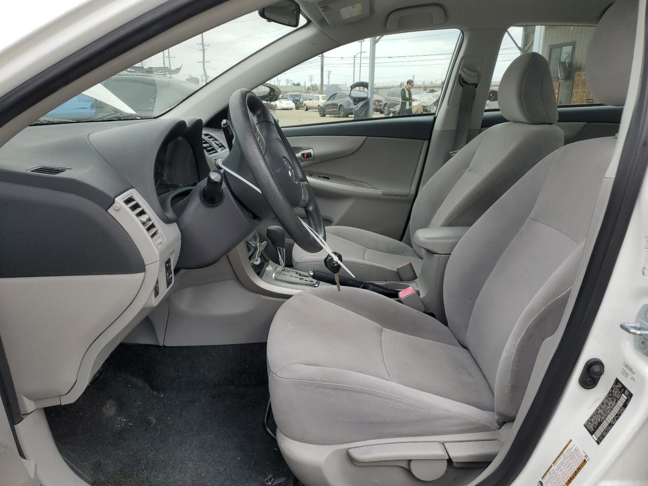 2011 TOYOTA COROLLA