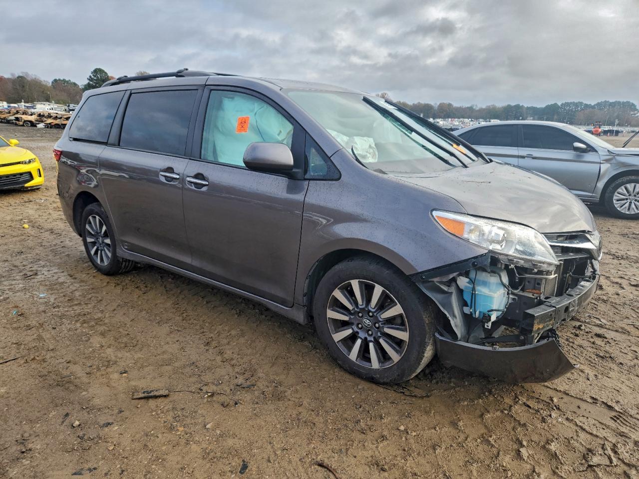 2018 TOYOTA SIENNA