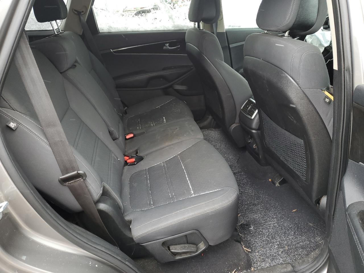 2016 KIA SORENTO