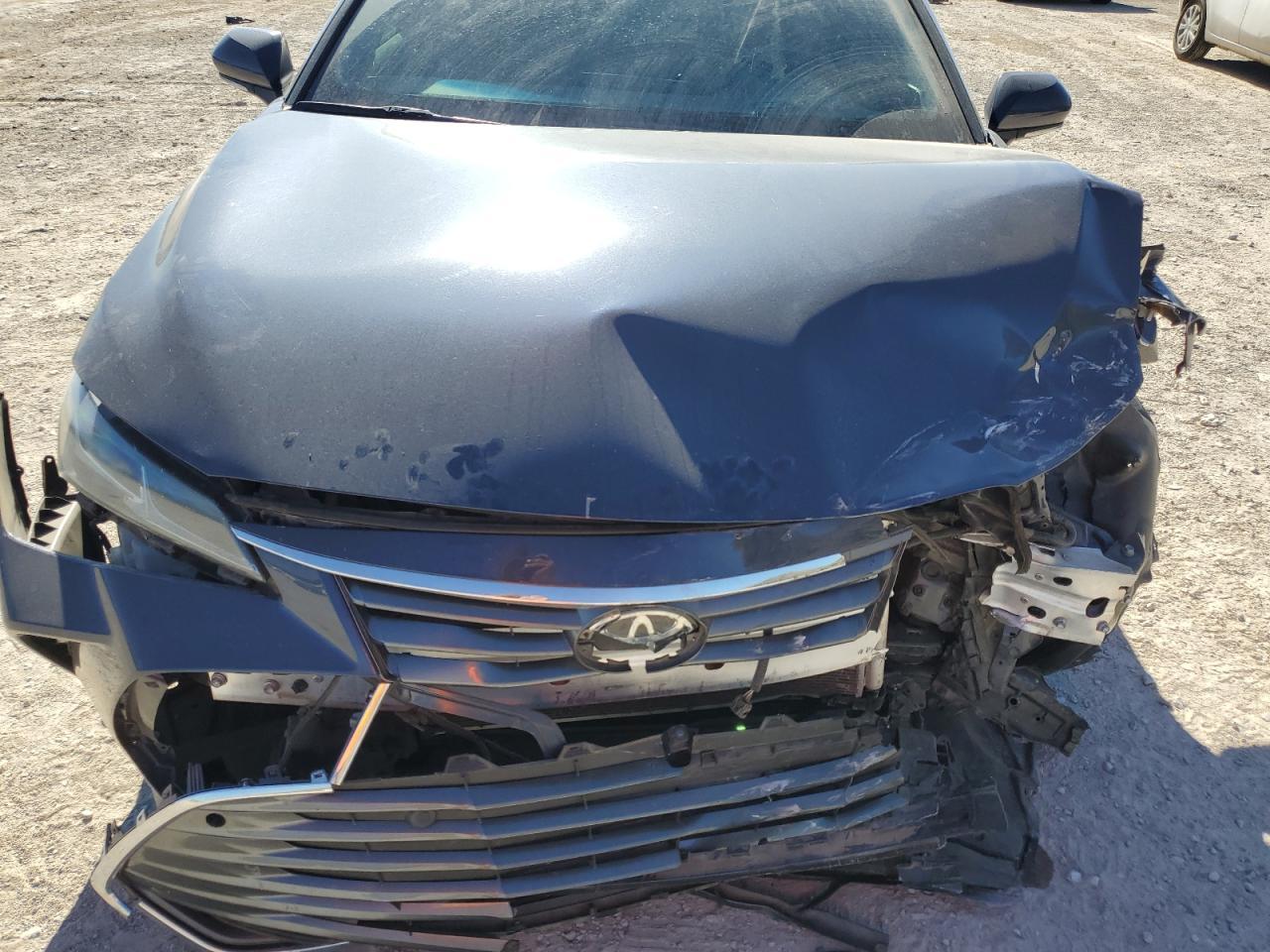 2020 TOYOTA Avalon