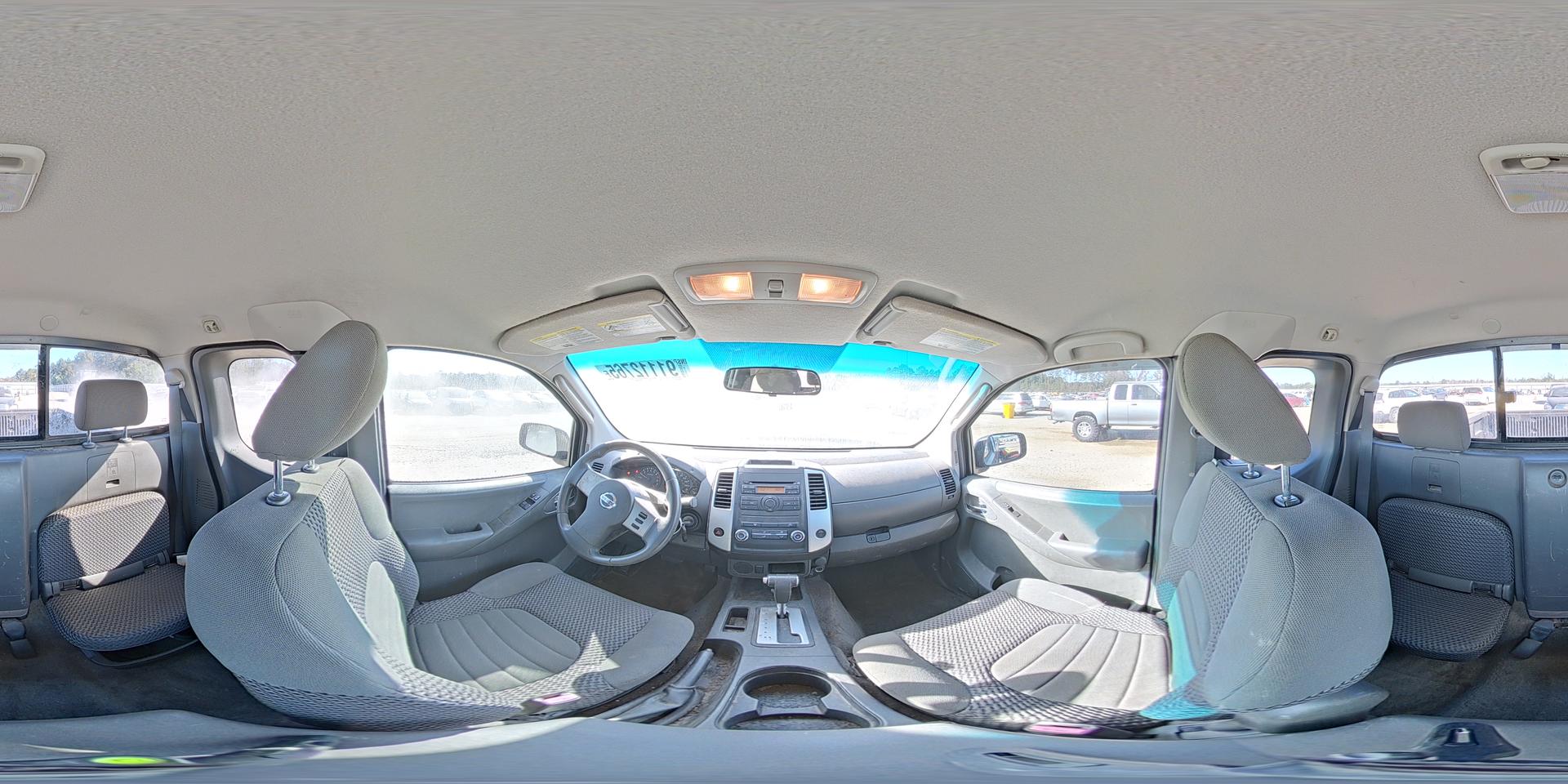 2011 NISSAN Frontier