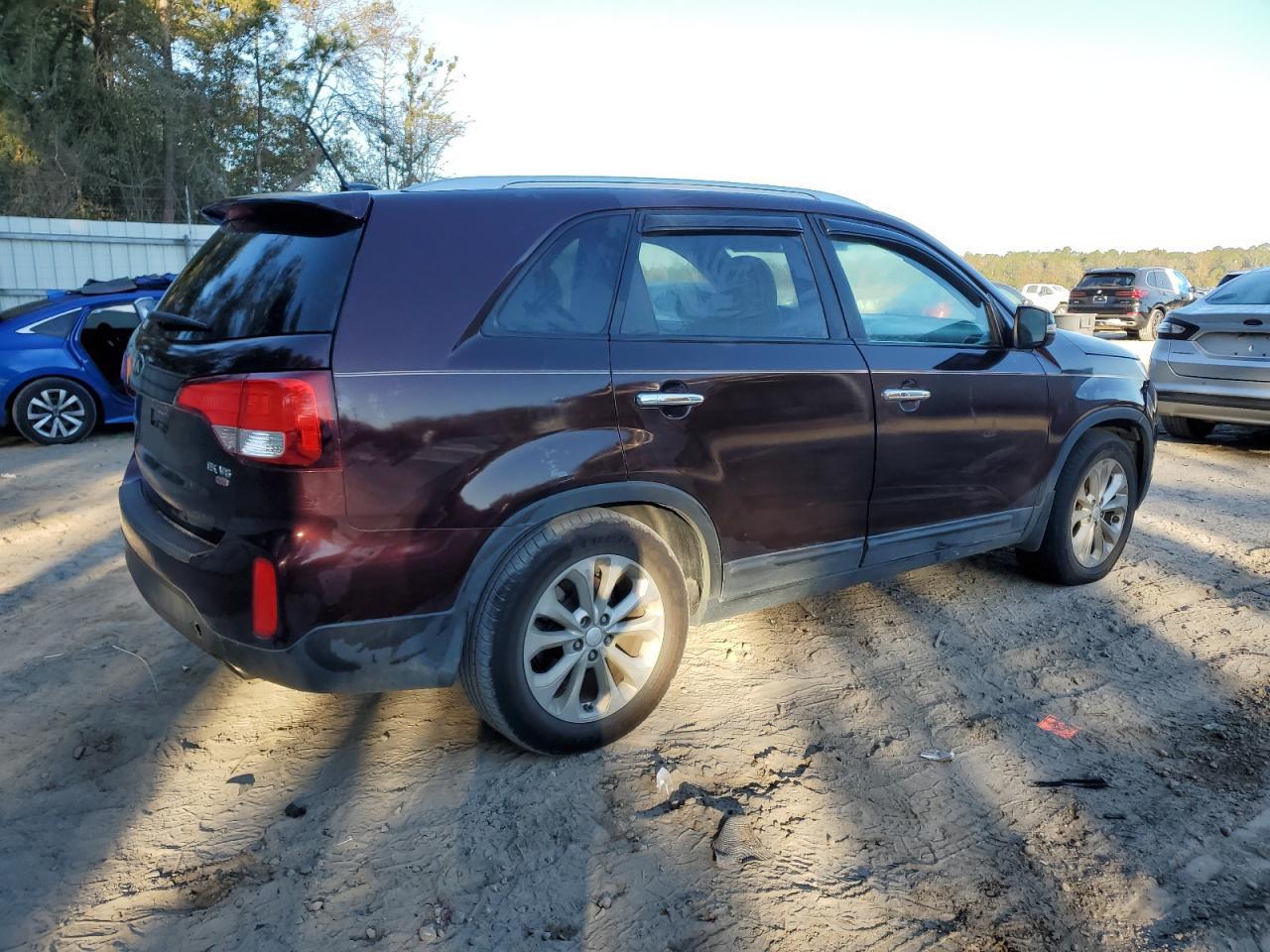 2014 KIA SORENTO