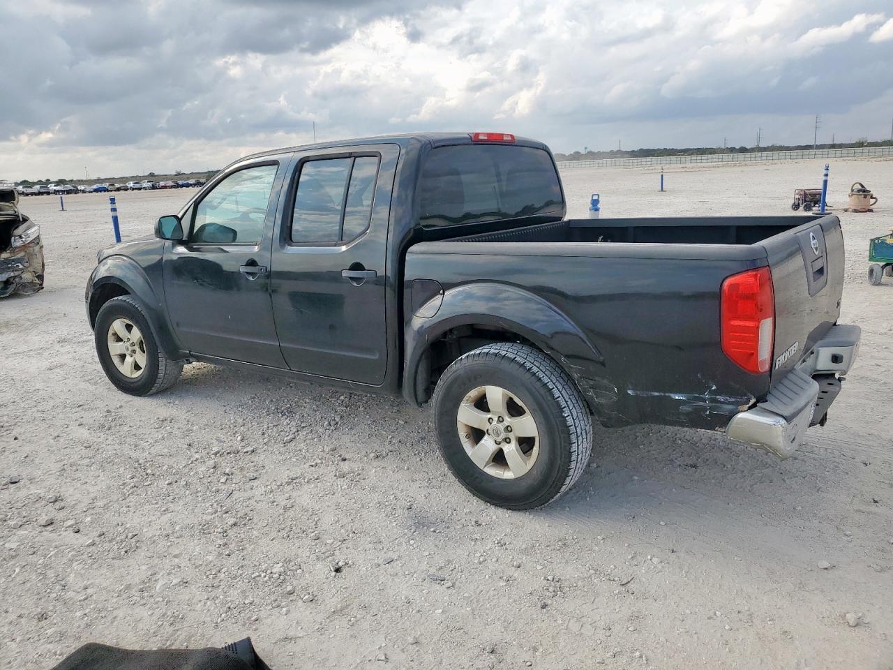 2012 NISSAN Frontier