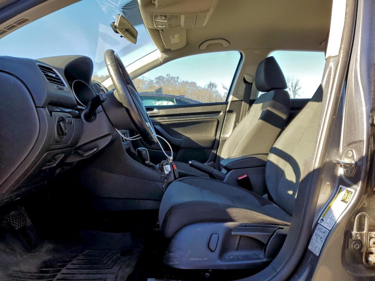 2014 VOLKSWAGEN JETTA