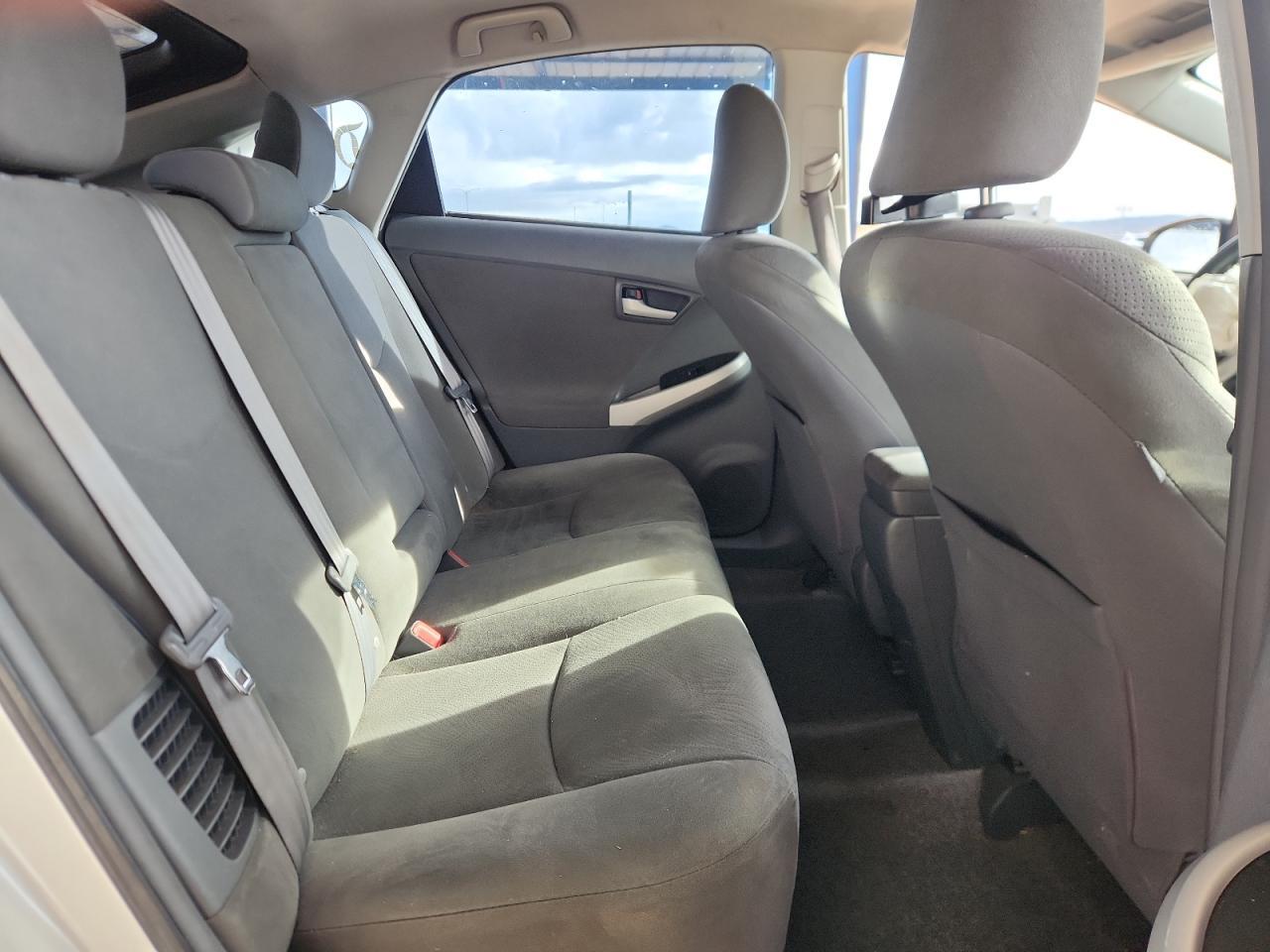 2011 TOYOTA PRIUS