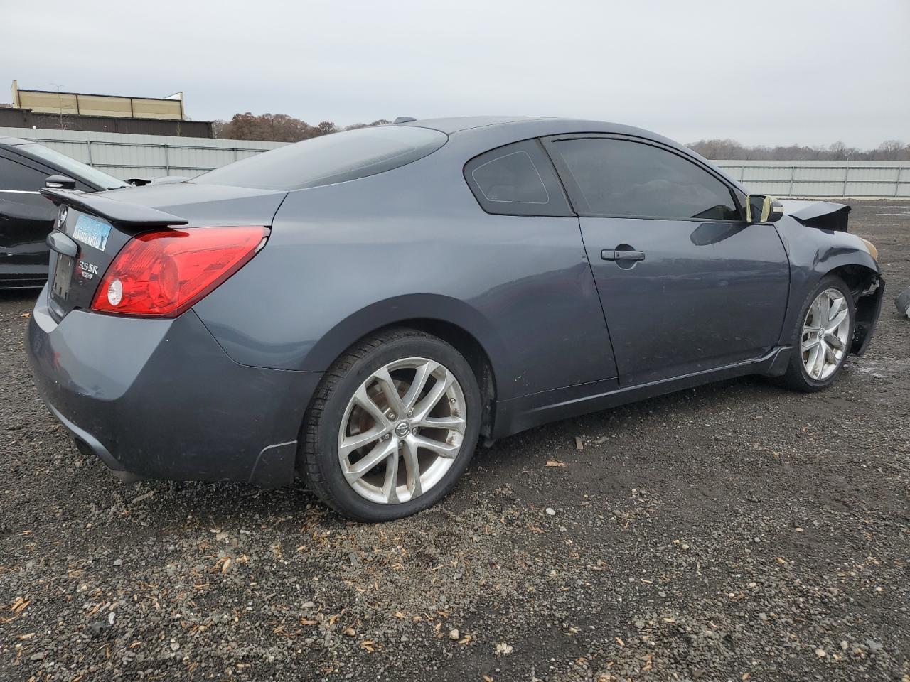 2010 NISSAN ALTIMA