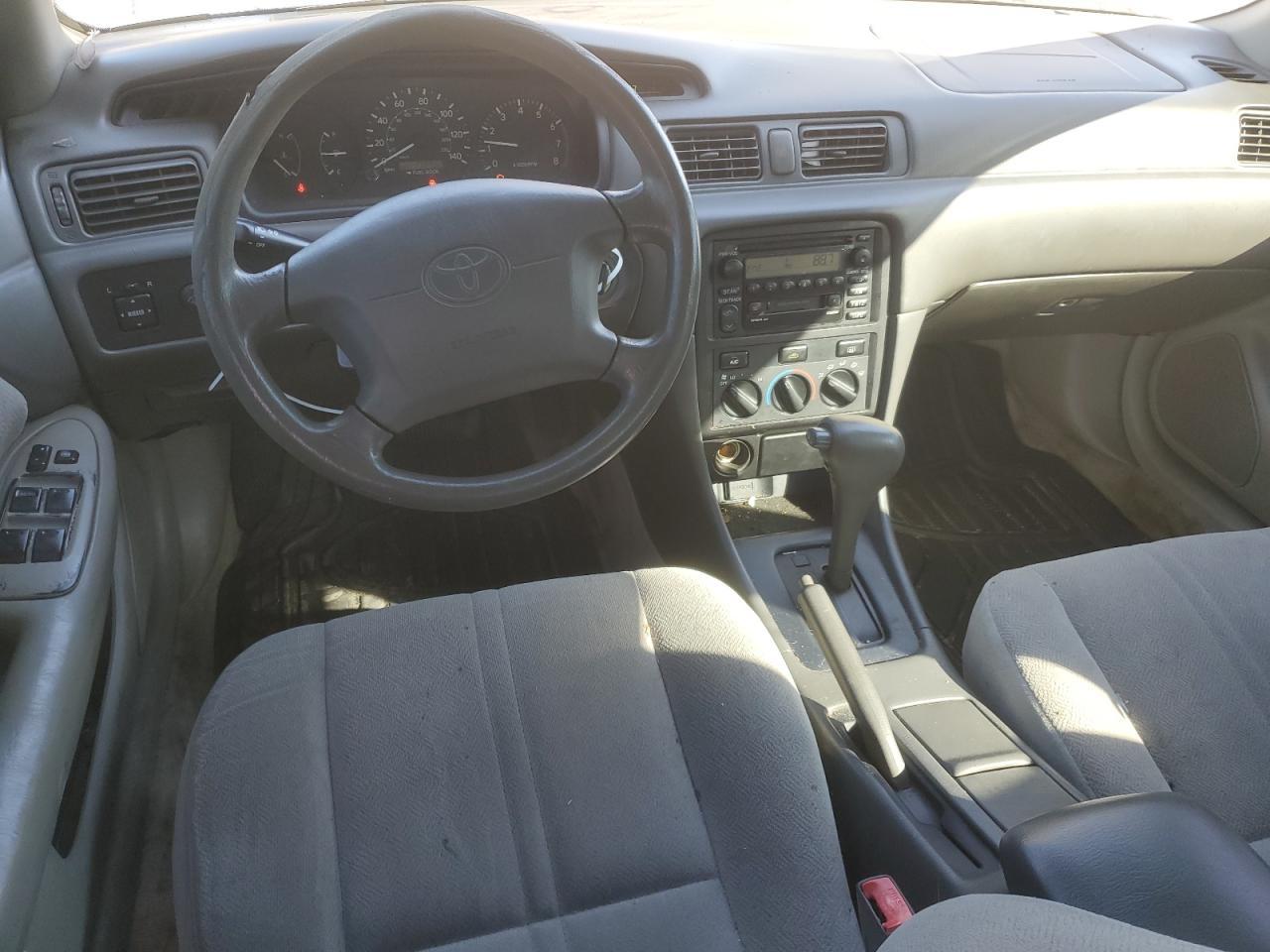 2001 TOYOTA CAMRY