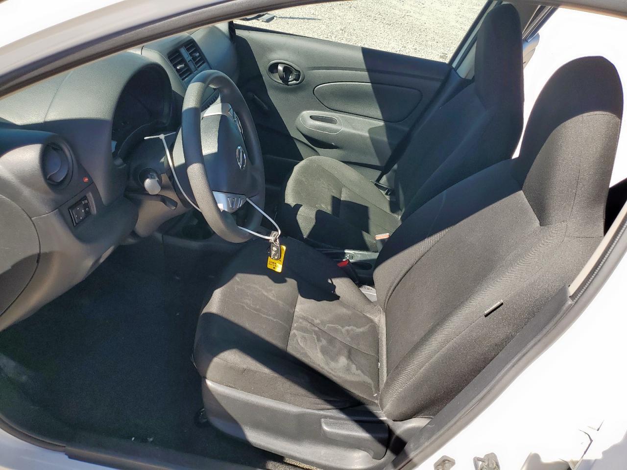 2016 NISSAN VERSA