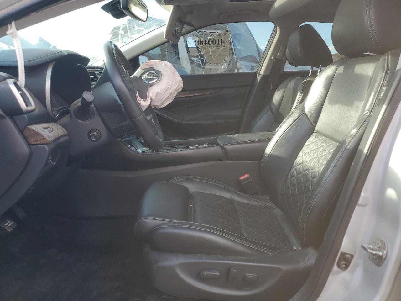 2017 NISSAN Maxima