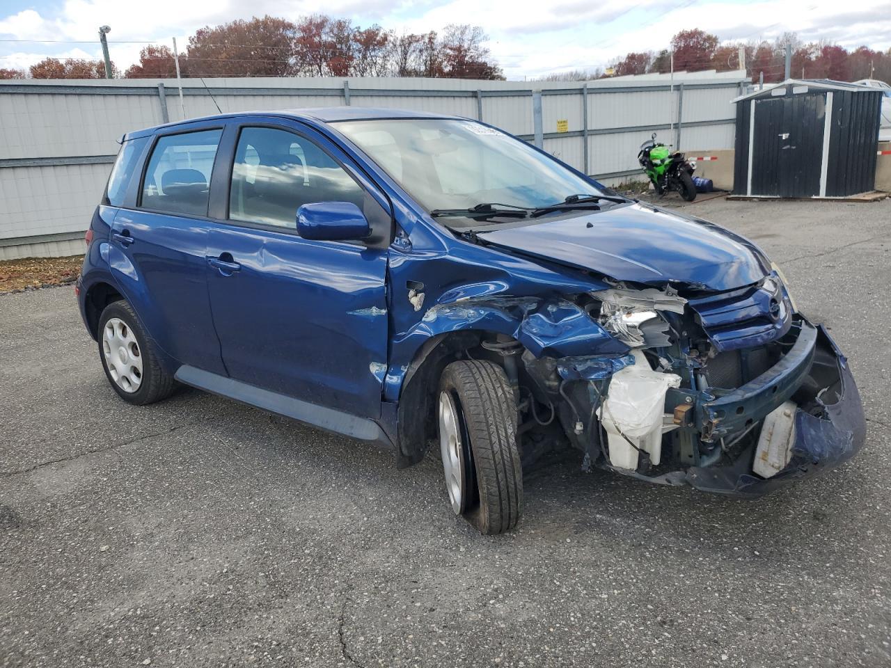2005 TOYOTA SCION