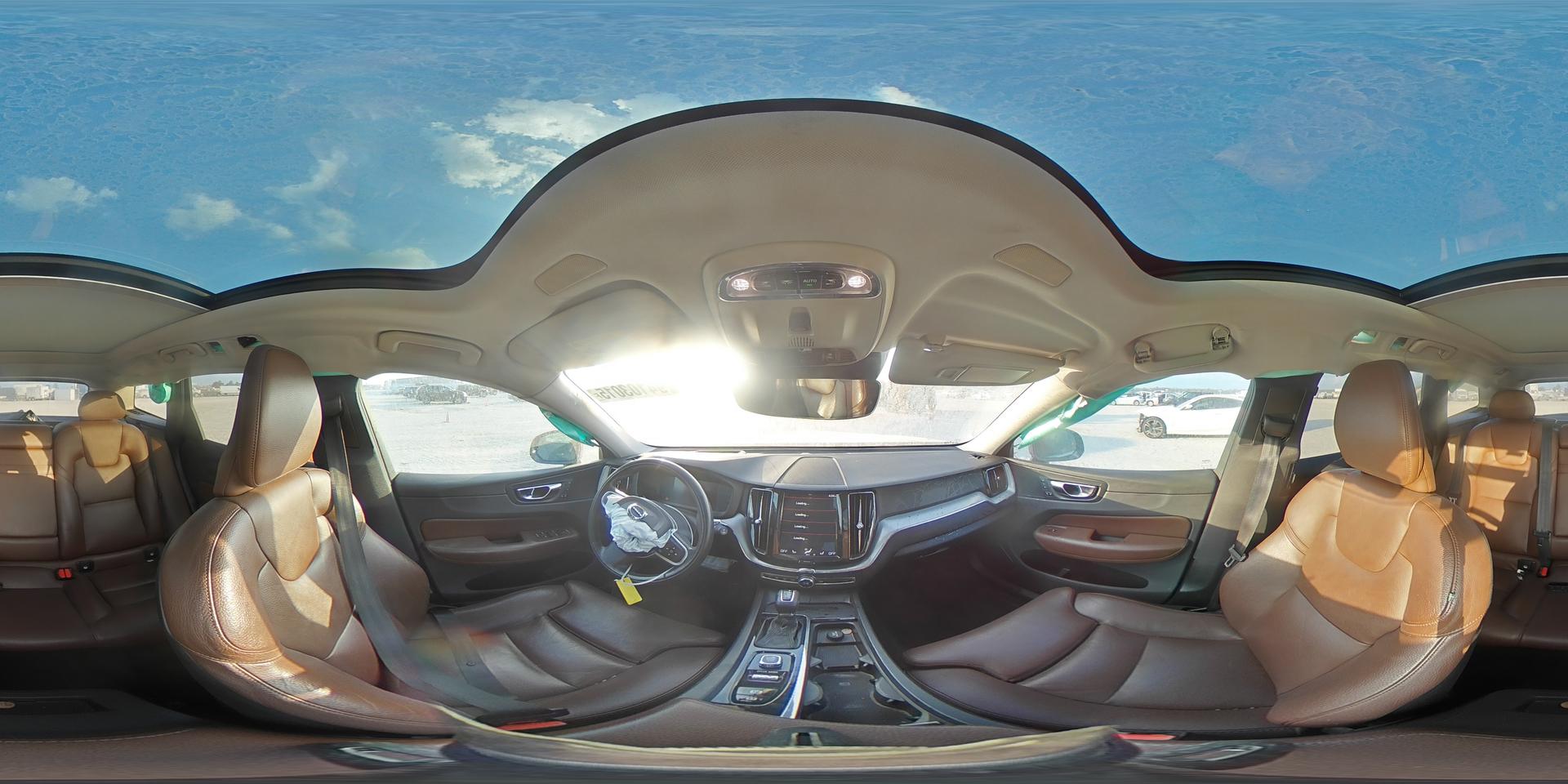 2019 VOLVO XC60