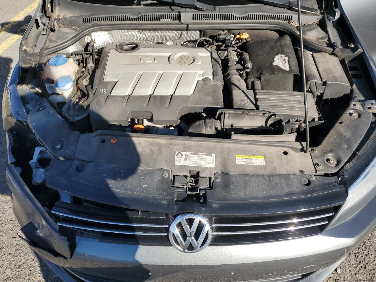 2013 VOLKSWAGEN JETTA