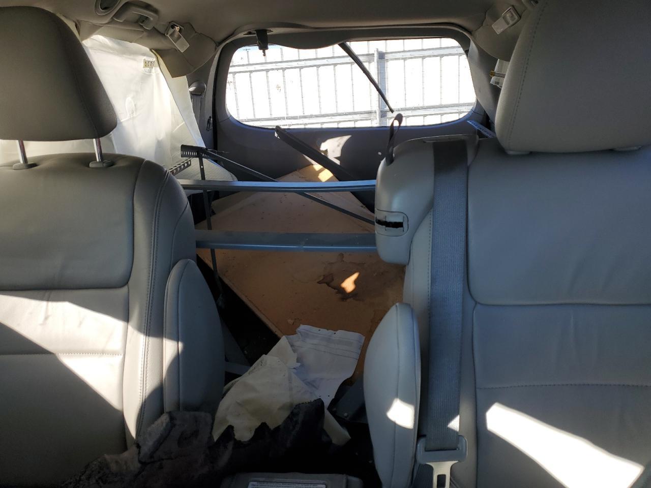 2015 TOYOTA SIENNA
