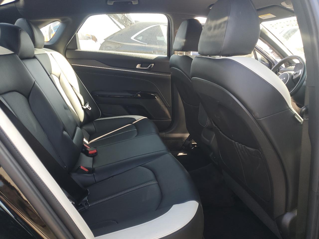 2025 KIA K5
