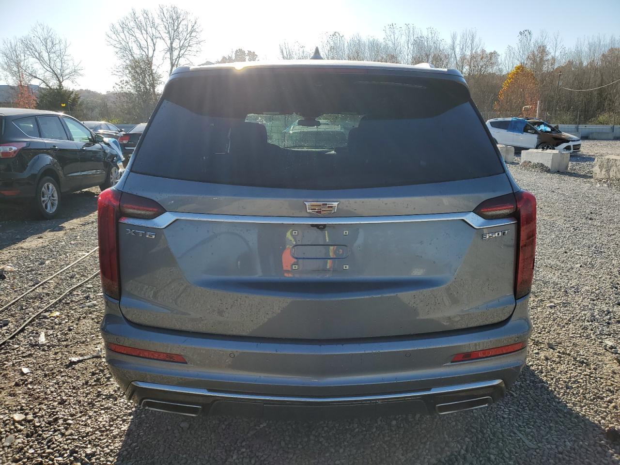 2022 CADILLAC XT6